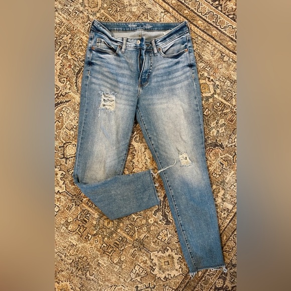 Old Navy Denim - Old Navy Straight Jeans size 6